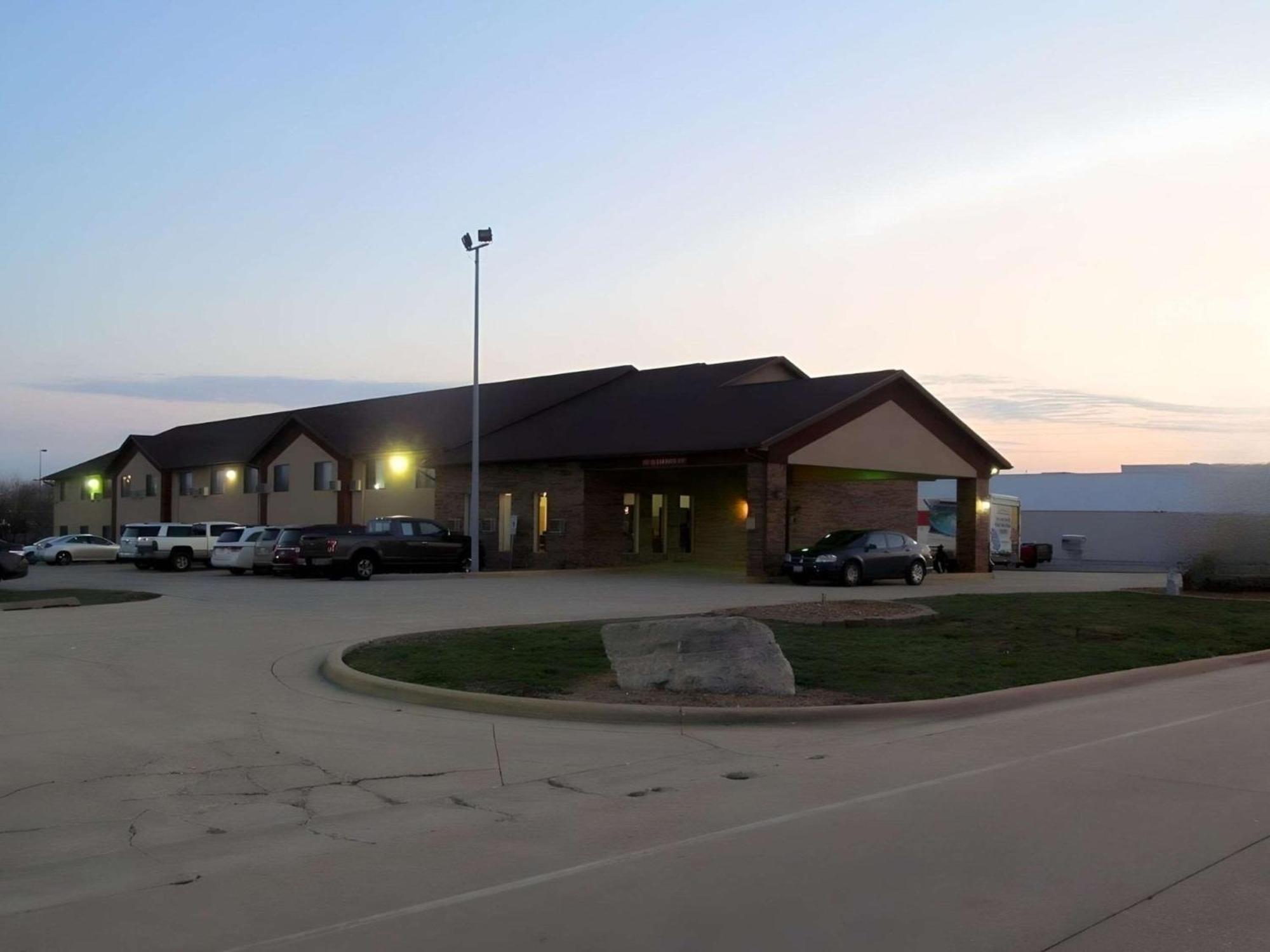 Rodeway Inn Effingham Dış mekan fotoğraf